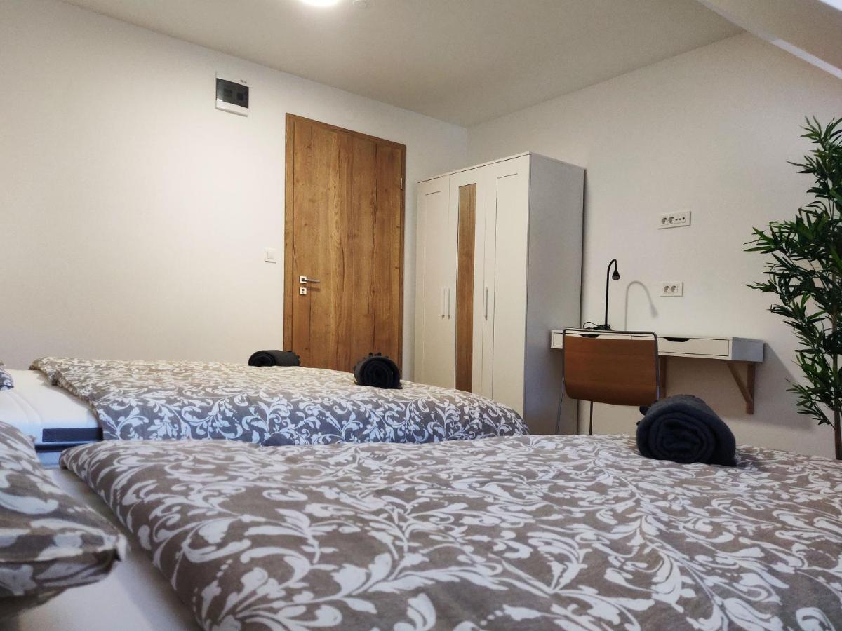 Pubyland Rooms & Apartments ロガテツ エクステリア 写真